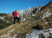 Quasi in vetta al MONTE SECCO (2293 m.) in solitaria con i camosci il 5 novembre 2012  - FOTOGALLERY